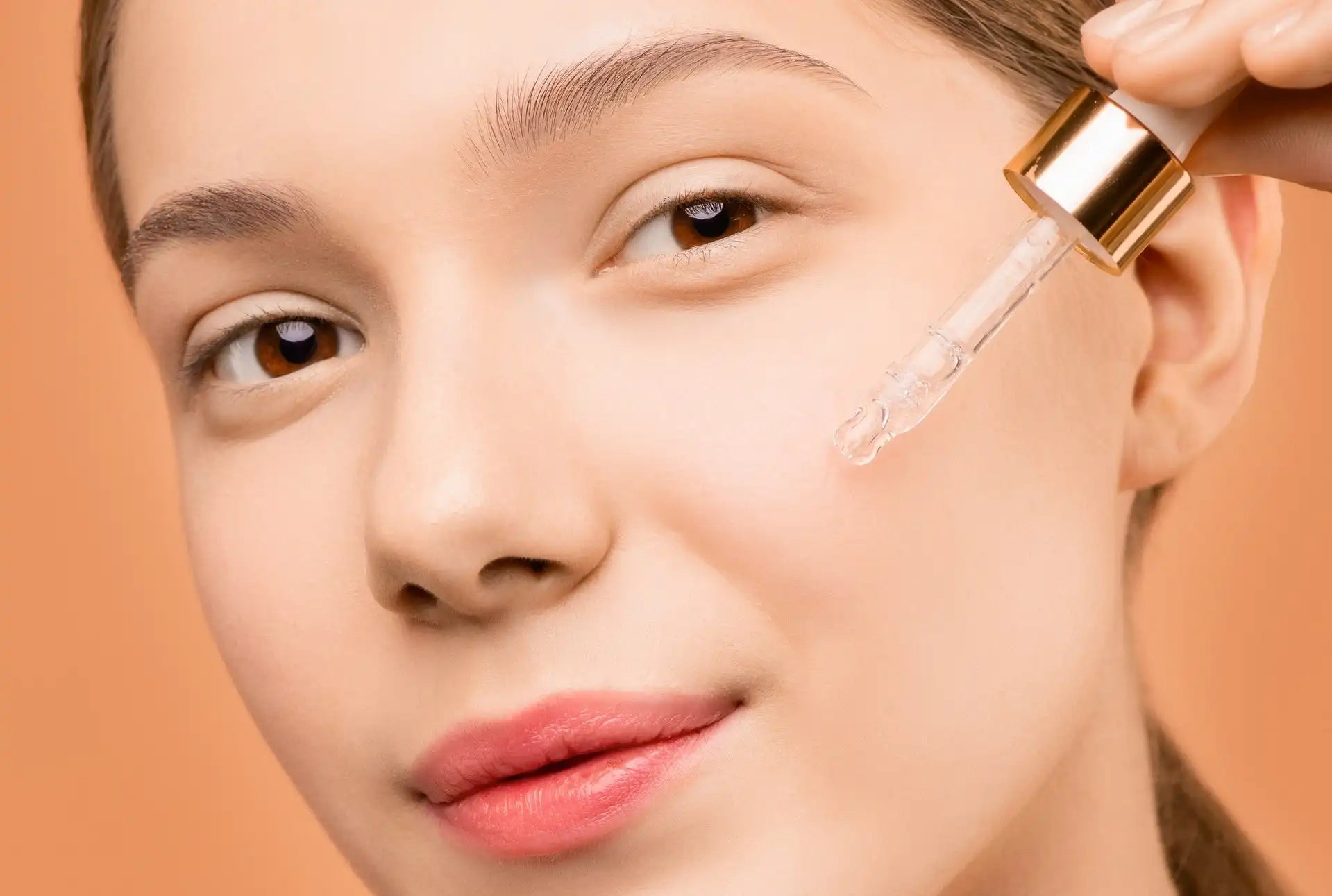 Ácido Hialurónico de baja y alta densidad: ¿Cuál es la diferencia y cuál elegir?